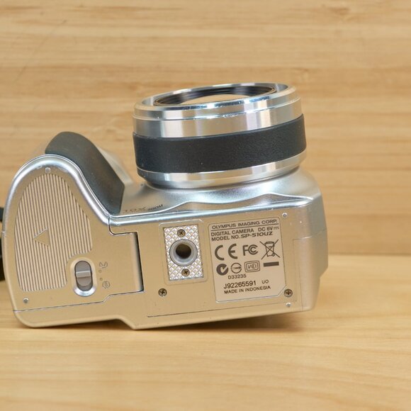 Olympus SP-510UZ 7.1 MP Digital Camera, 10x Optical Zoom - Picture 7 of 8